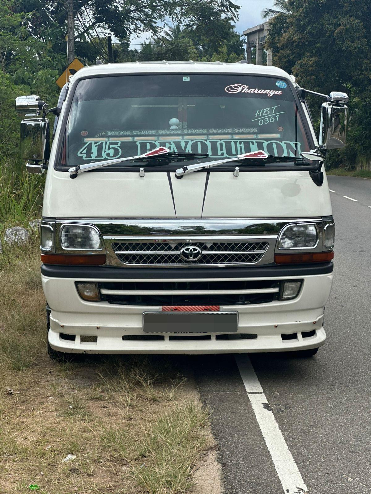 Toyota Hiace 1992 - Used Van sale in Sri Lanka - patpat.lk