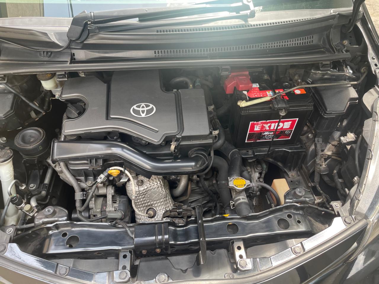 Toyota Vitz 2015 - Used Car sale in Sri Lanka - patpat.lk