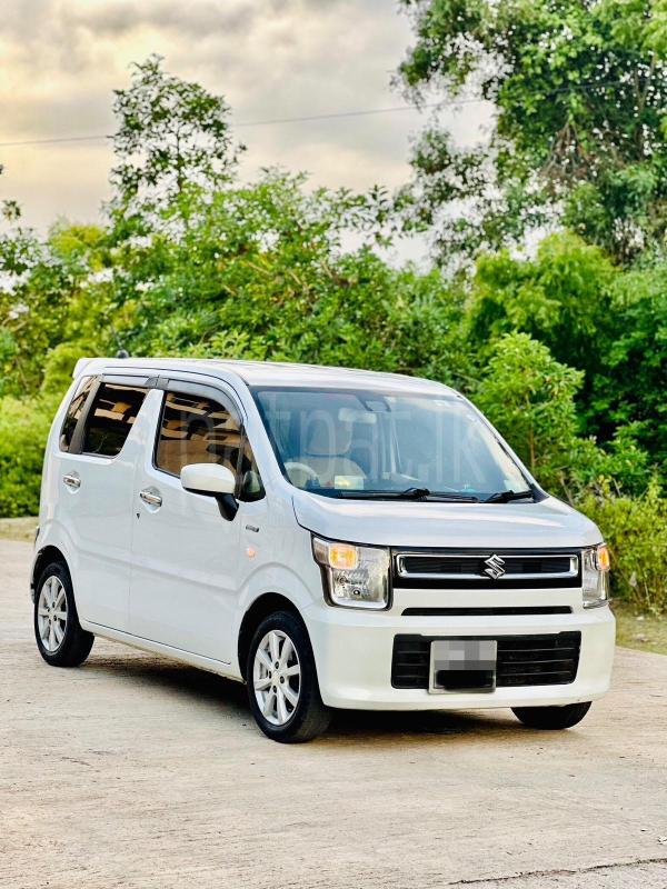 Suzuki Wagon R 2018 - பயன்படுத்தப்பட்டது கார் sale in Sri Lanka - patpat.lk