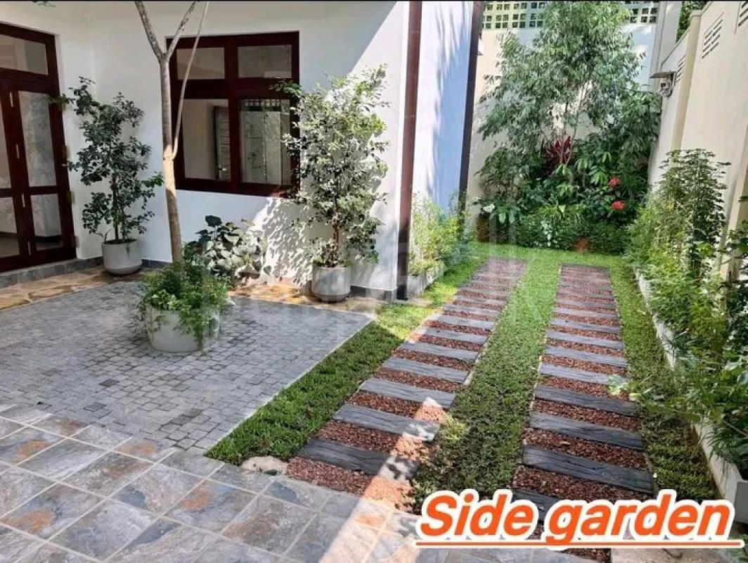 House for Sale in Akuregoda