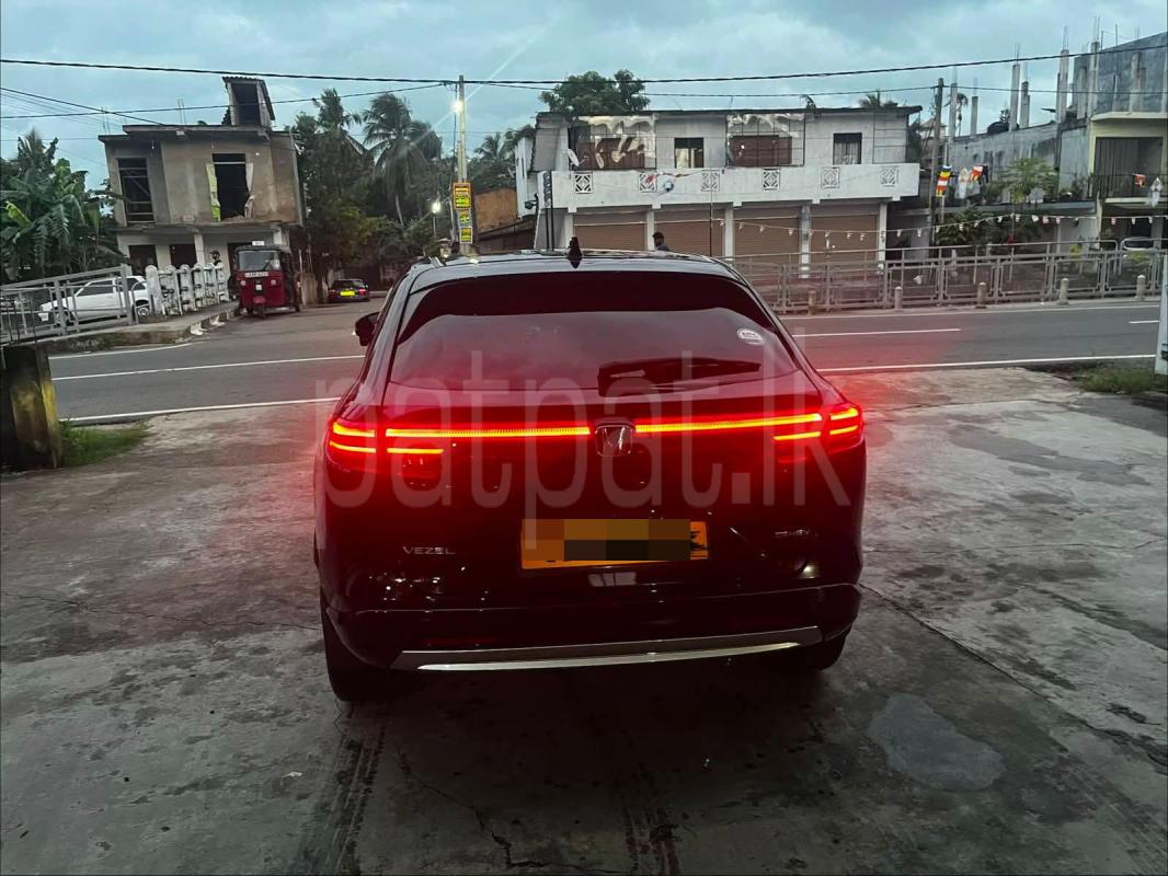 Honda Vezel 2025 - பயன்படுத்தப்பட்டது SUV sale in Sri Lanka - patpat.lk
