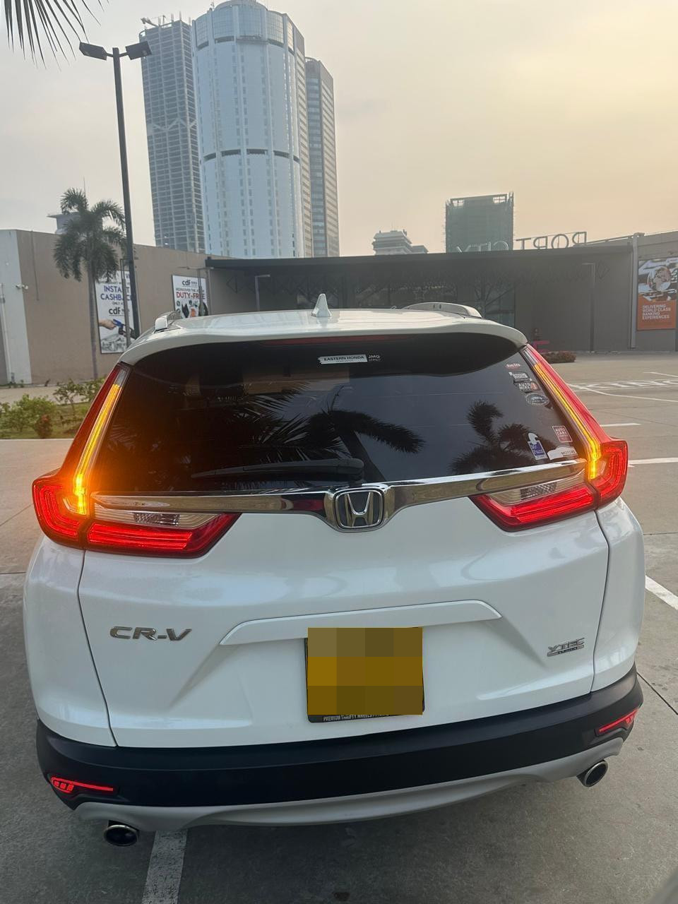 Honda CRV 2018 - பயன்படுத்தப்பட்டது SUV sale in Sri Lanka - patpat.lk