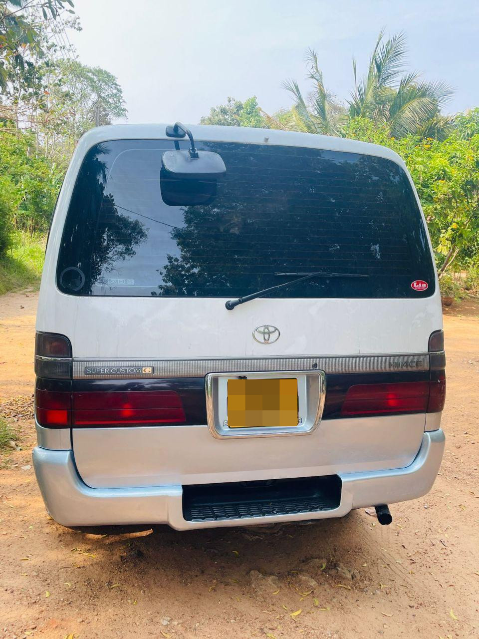 Toyota Hiace 1995 - Used Van sale in Sri Lanka - patpat.lk