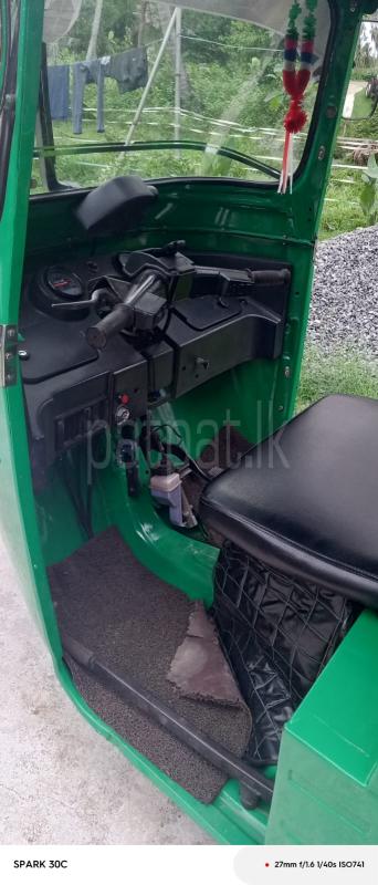 Bajaj 4 stroke 2011 - භාවිතා කරන ලද ත්‍රිරෝද රථය sale in Sri Lanka - patpat.lk