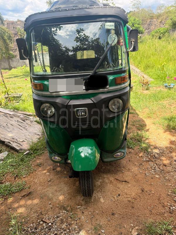 Bajaj Three Wheel 2015 - பயன்படுத்தப்பட்டது முச்சக்கர வண்டி sale in Sri Lanka - patpat.lk