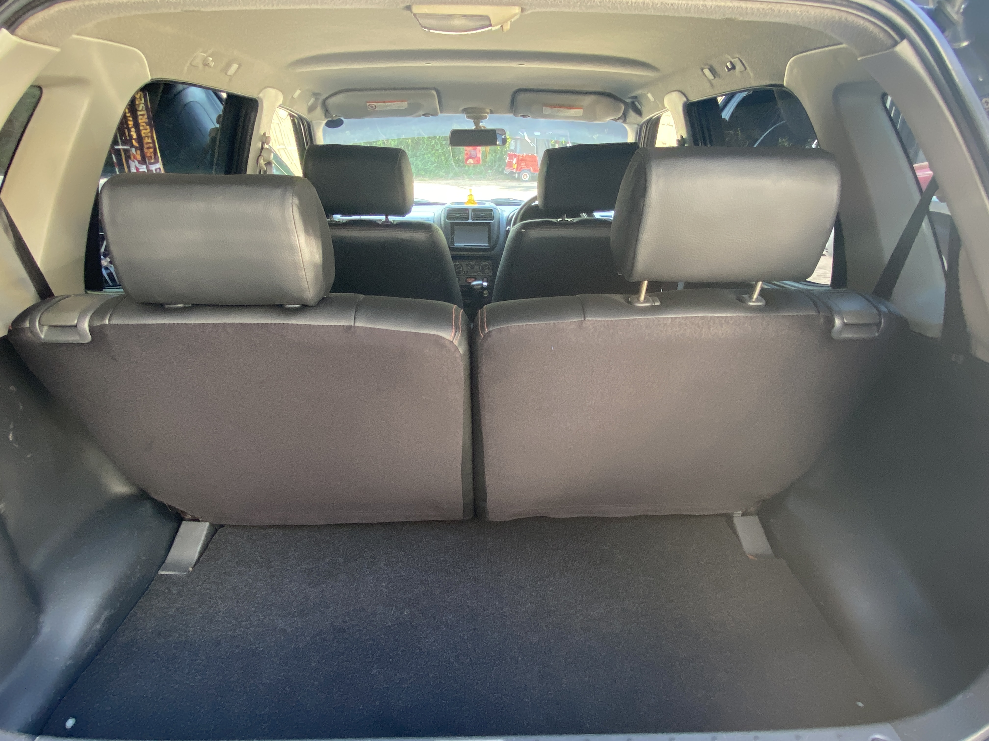 Suzuki Swift 2005 - பயன்படுத்தப்பட்டது கார் sale in Sri Lanka - patpat.lk