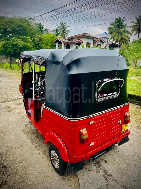 Bajaj Three Wheel 2012 - பயன்படுத்தப்பட்டது முச்சக்கர வண்டி sale in Sri Lanka - patpat.lk