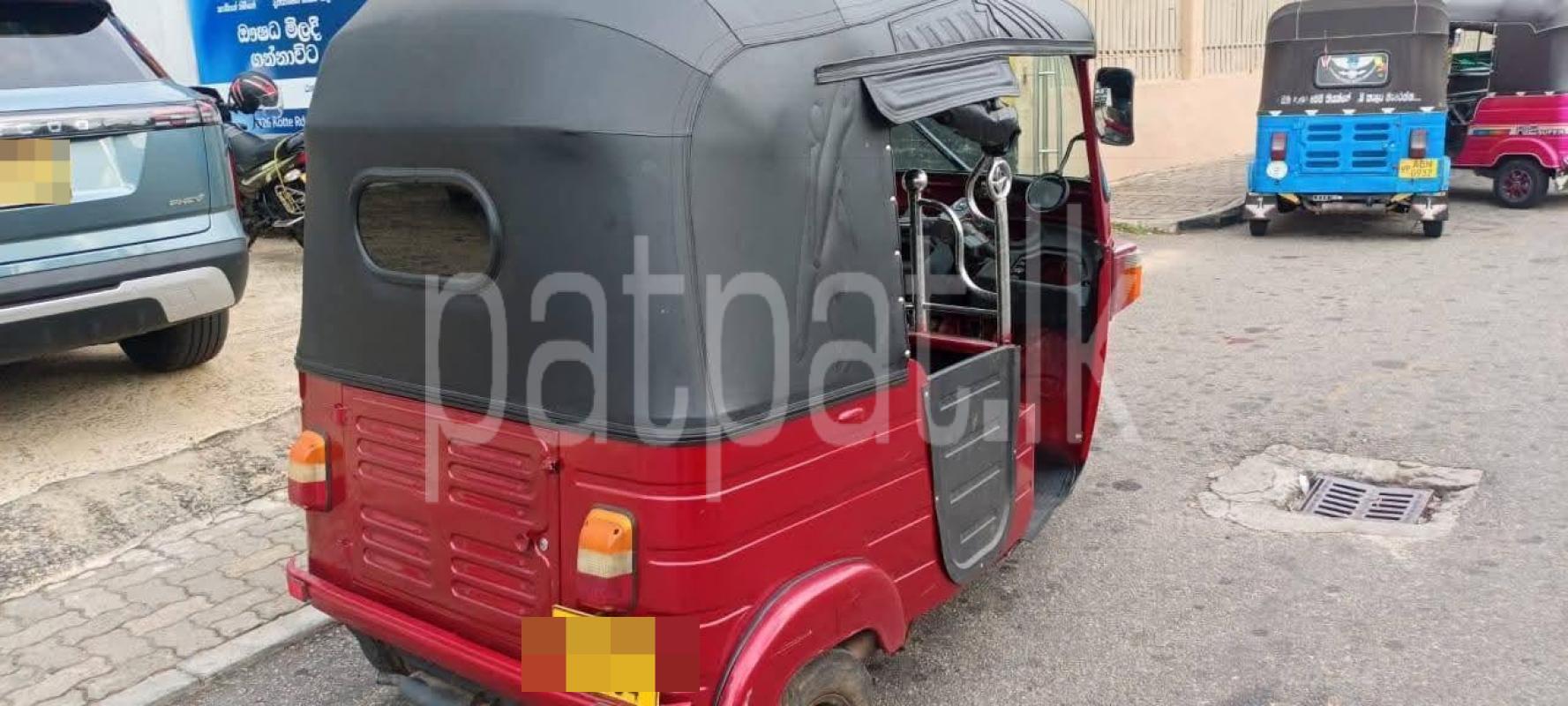 Bajaj 4 stroke 2010 - பயன்படுத்தப்பட்டது முச்சக்கர வண்டி sale in Sri Lanka - patpat.lk