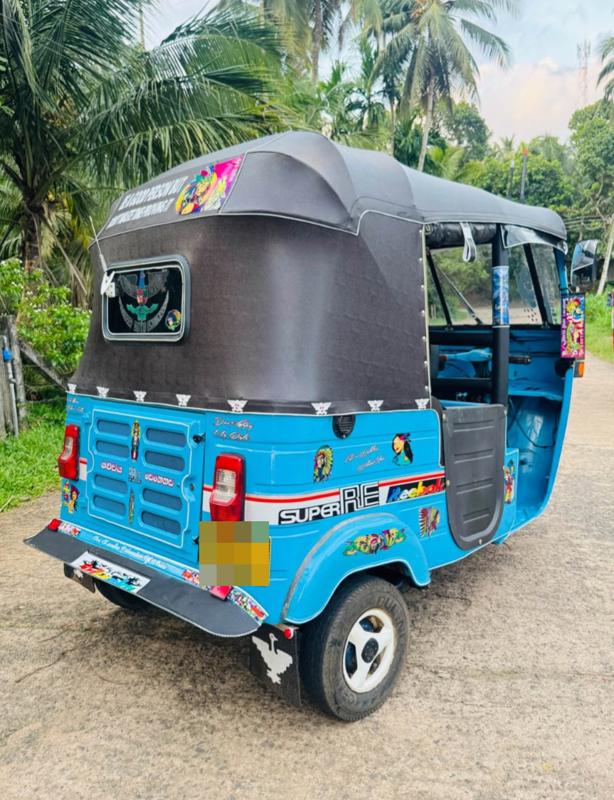 Bajaj Three Wheel 2005 - பயன்படுத்தப்பட்டது முச்சக்கர வண்டி sale in Sri Lanka - patpat.lk