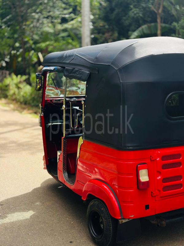 Bajaj Three Wheel 2014 - பயன்படுத்தப்பட்டது முச்சக்கர வண்டி sale in Sri Lanka - patpat.lk