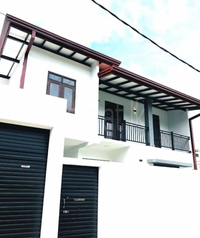 House for Sale in Athurugiriya