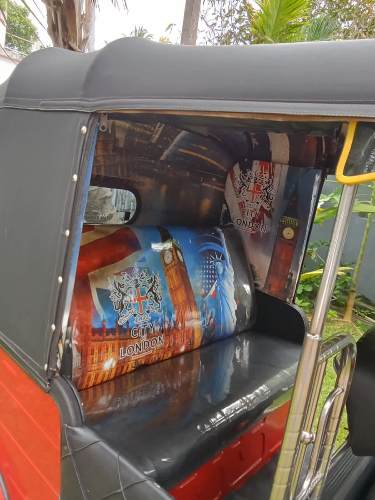 Bajaj Three Wheel 2015 - பயன்படுத்தப்பட்டது முச்சக்கர வண்டி sale in Sri Lanka - patpat.lk