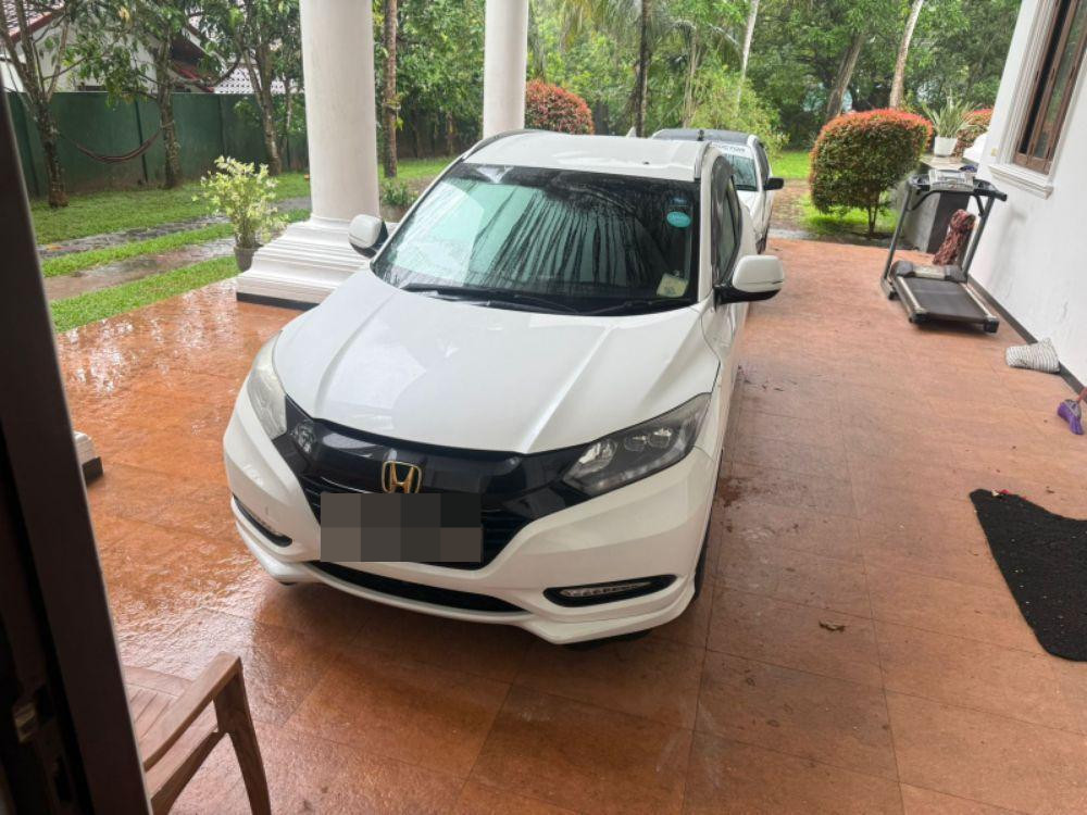 Honda Vezel 2016 - Used SUV sale in Sri Lanka - patpat.lk