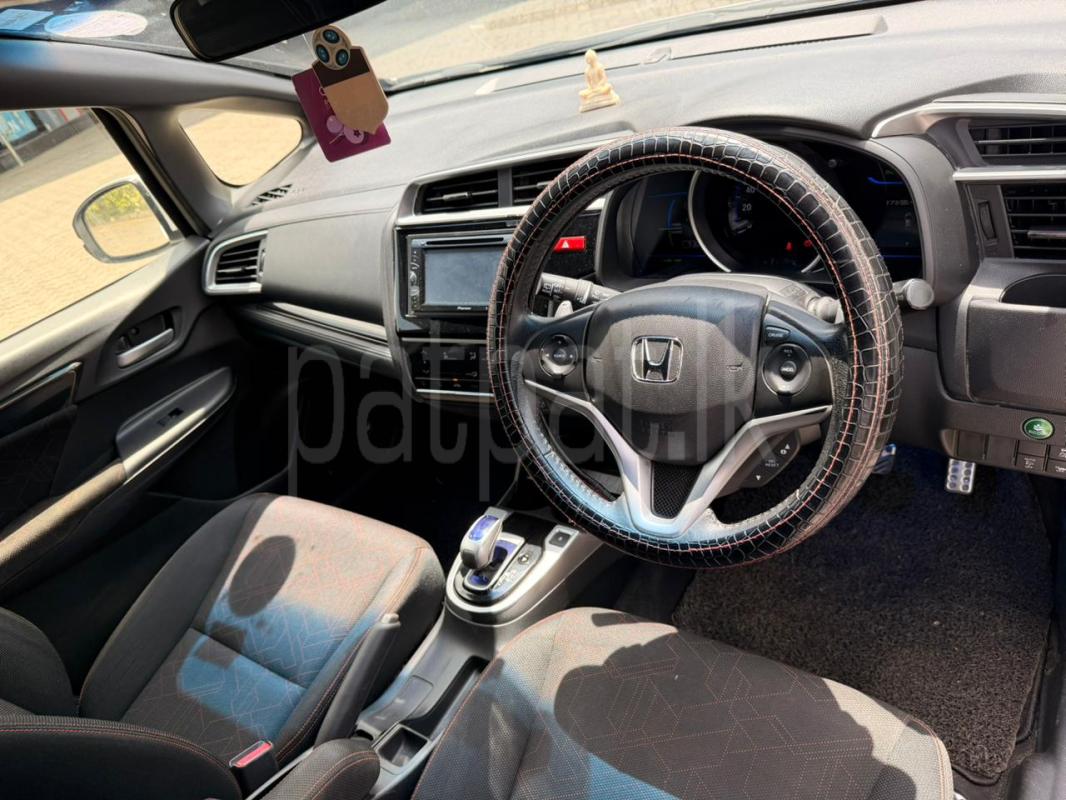 Advertisement image 4