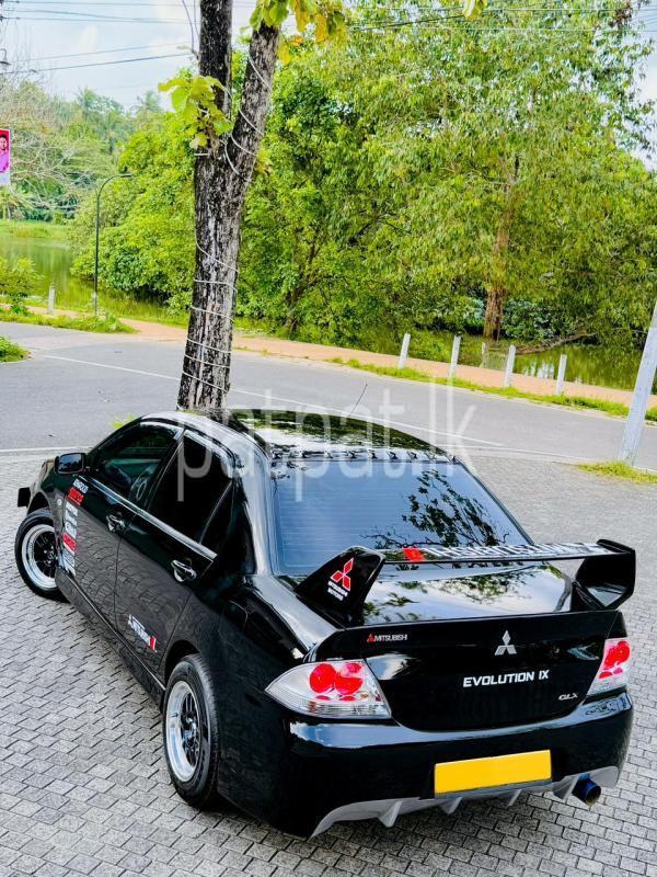 Advertisement image 4