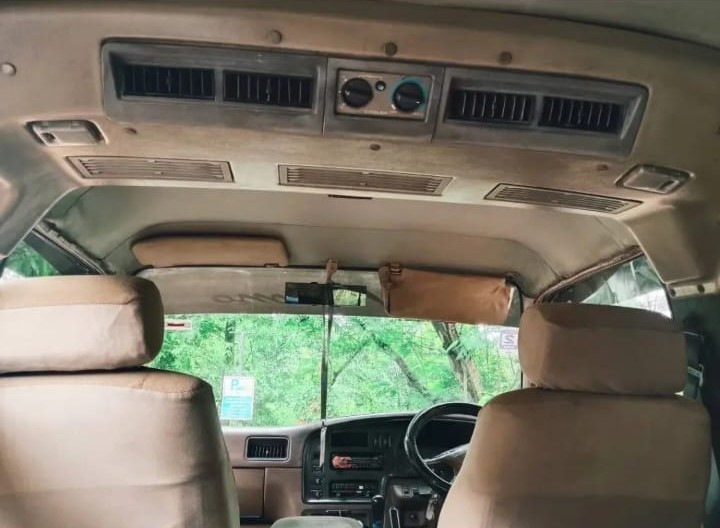 Nissan Caravan 1995 - பயன்படுத்தப்பட்டது வேன் sale in Sri Lanka - patpat.lk