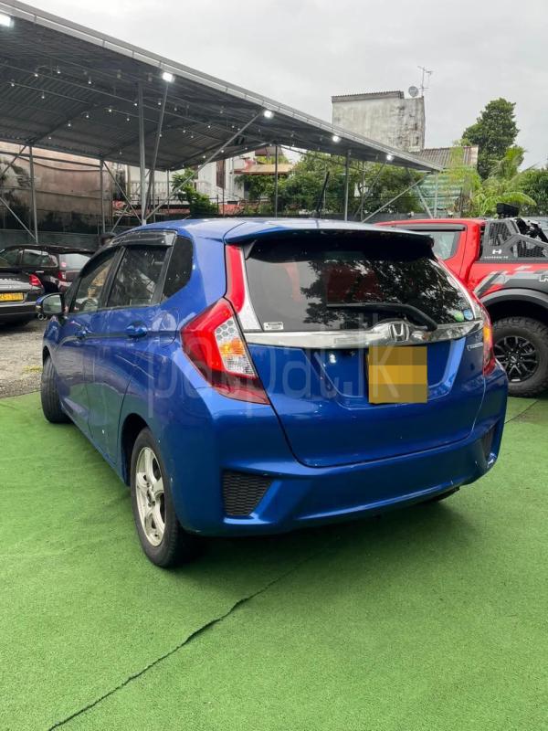 Advertisement image 1