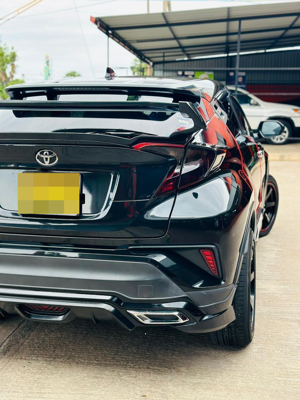 Toyota CHR 2017 - Used SUV sale in Sri Lanka - patpat.lk