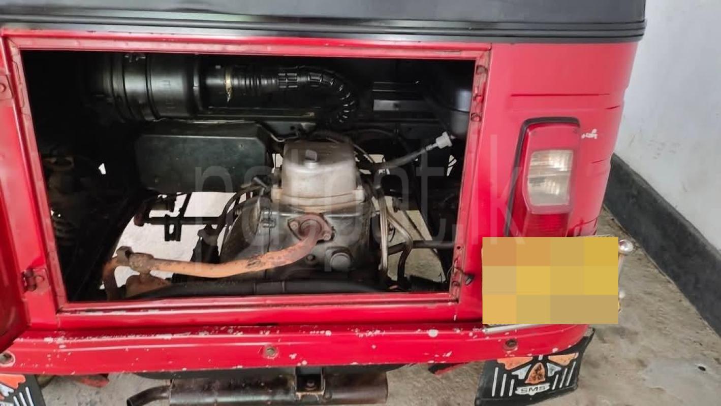 Bajaj Three Wheel 2014 - பயன்படுத்தப்பட்டது முச்சக்கர வண்டி sale in Sri Lanka - patpat.lk
