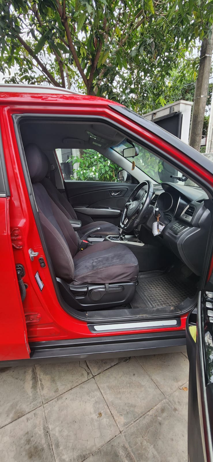 SsangYong Tivoli 2018 - பயன்படுத்தப்பட்டது SUV sale in Sri Lanka - patpat.lk