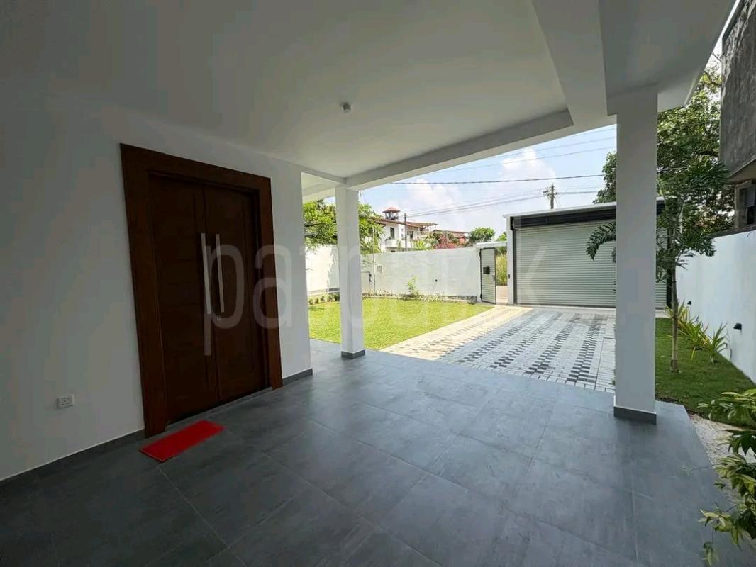 House for Sale in Athurugiriya