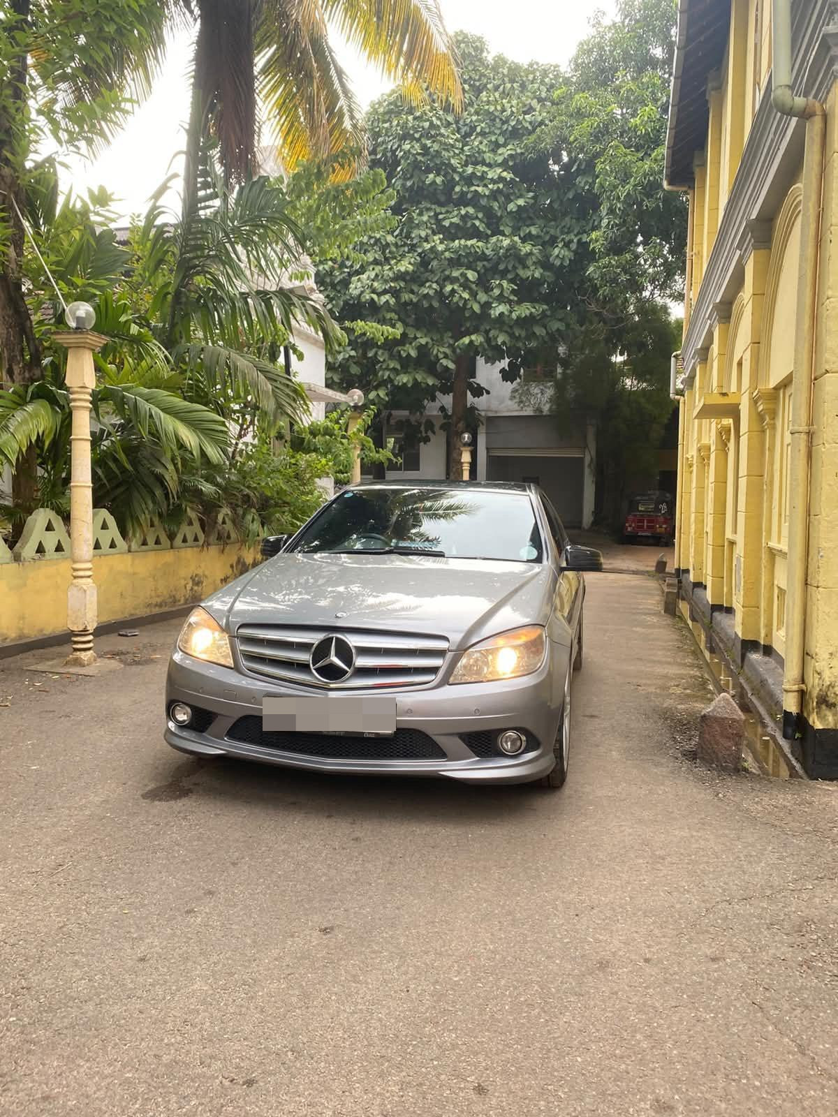 Mercedes Benz C Class 2010 - பயன்படுத்தப்பட்டது கார் sale in Sri Lanka - patpat.lk