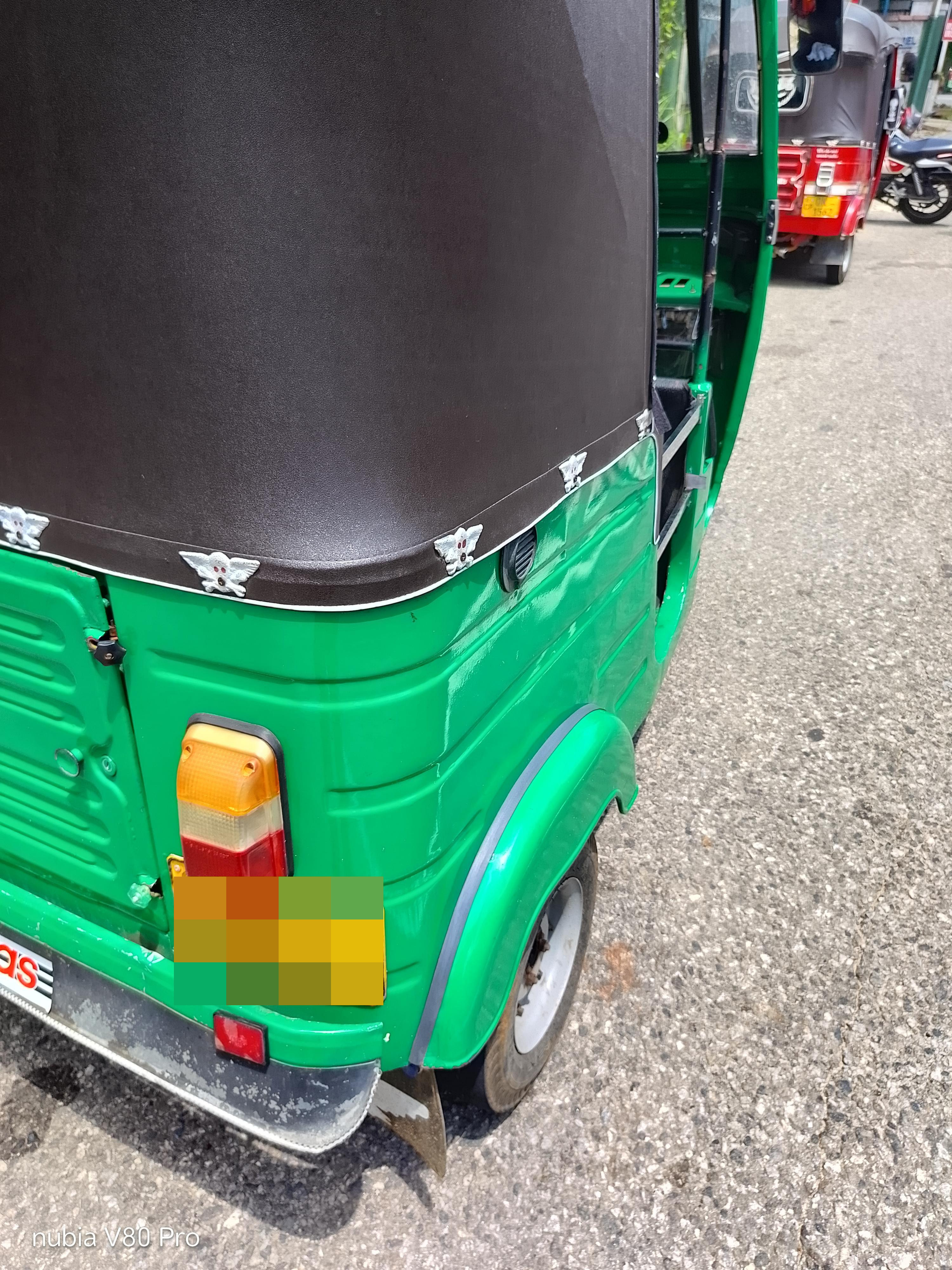 Bajaj Three Wheel 2004 - භාවිතා කරන ලද ත්‍රිරෝද රථය sale in Sri Lanka - patpat.lk