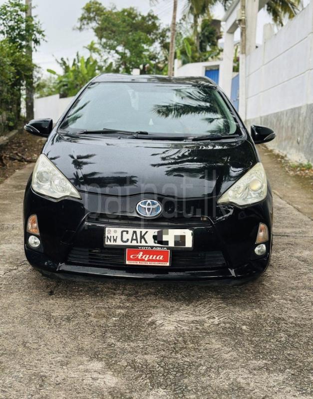 Toyota Aqua 2013 - பயன்படுத்தப்பட்டது கார் sale in Sri Lanka - patpat.lk