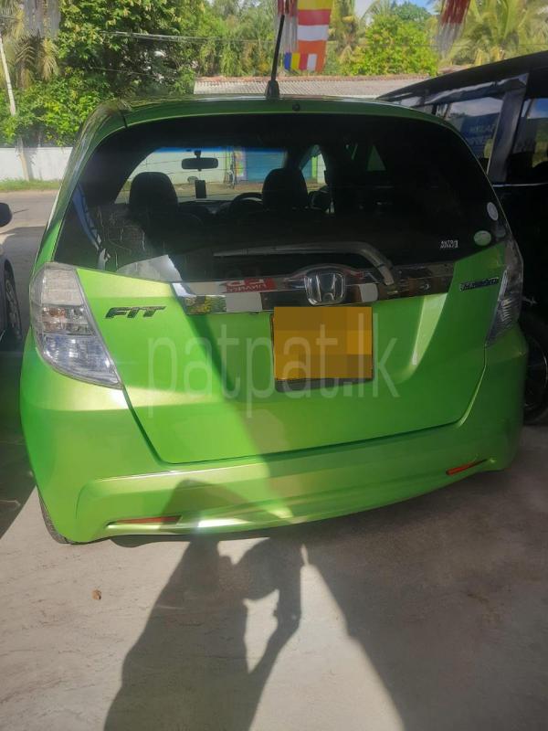 Honda Fit 2010 - மறுசீரமைக்கப்பட்டது கார் sale in Sri Lanka - patpat.lk