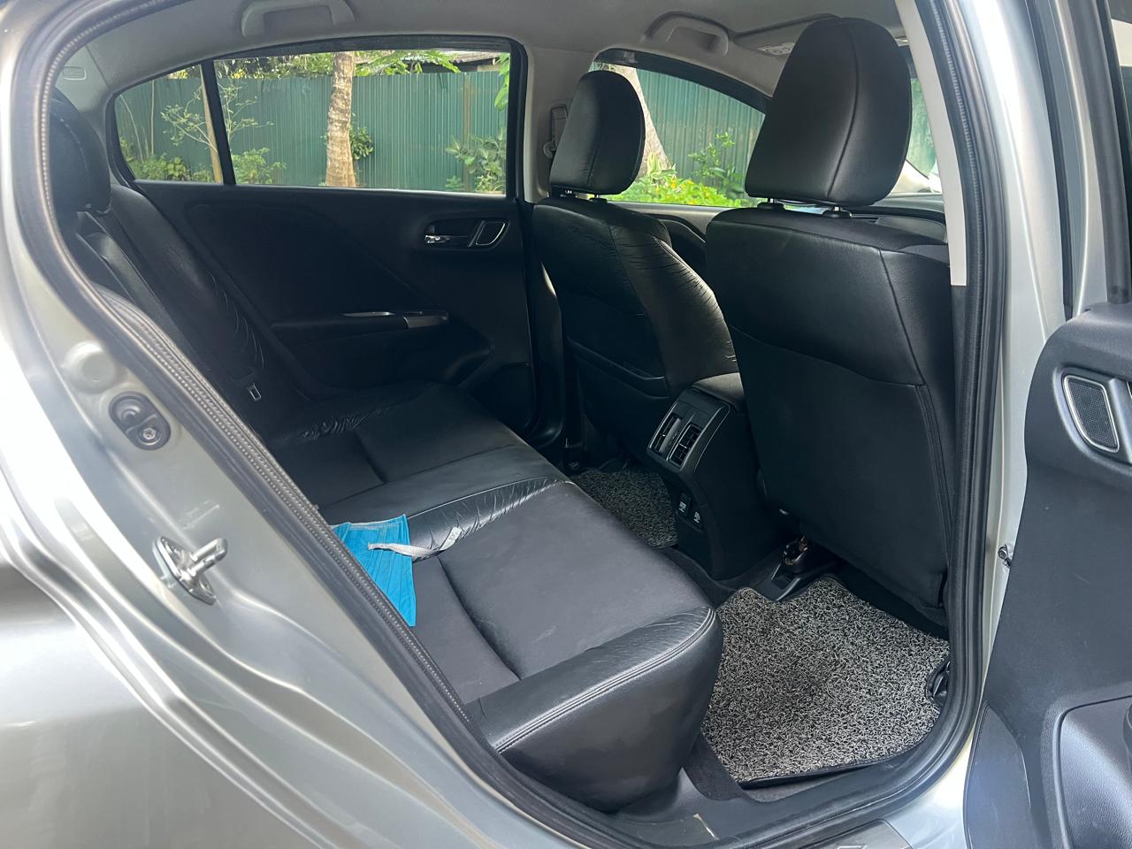 Honda Grace 2015 - Used Car sale in Sri Lanka - patpat.lk