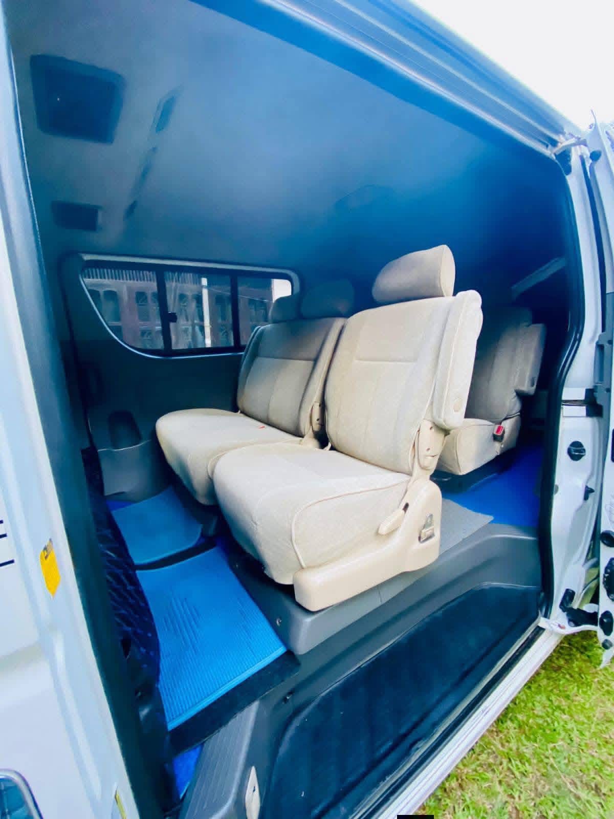 Toyota Hiace 2007 - Used Van sale in Sri Lanka - patpat.lk