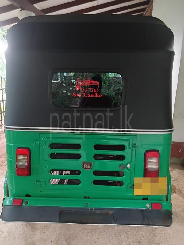 Bajaj Three Wheel 2018 - பயன்படுத்தப்பட்டது முச்சக்கர வண்டி sale in Sri Lanka - patpat.lk