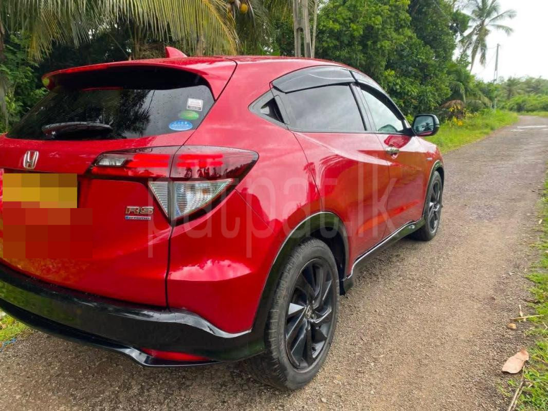 Honda Vezel 2017 - பயன்படுத்தப்பட்டது SUV sale in Sri Lanka - patpat.lk