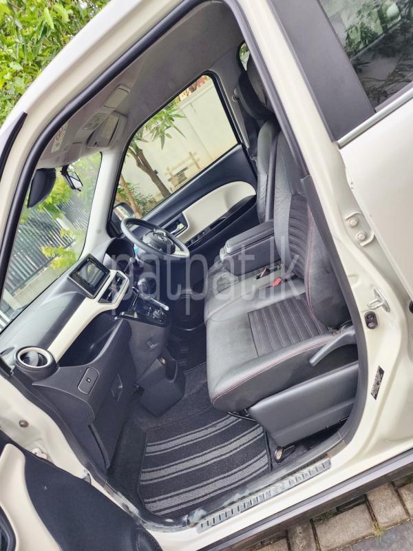 Advertisement image 4