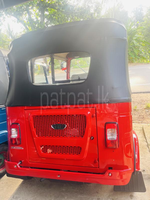 Bajaj Three Wheel 2025 - சான்றளிக்கப்பட்டது முச்சக்கர வண்டி sale in Sri Lanka - patpat.lk