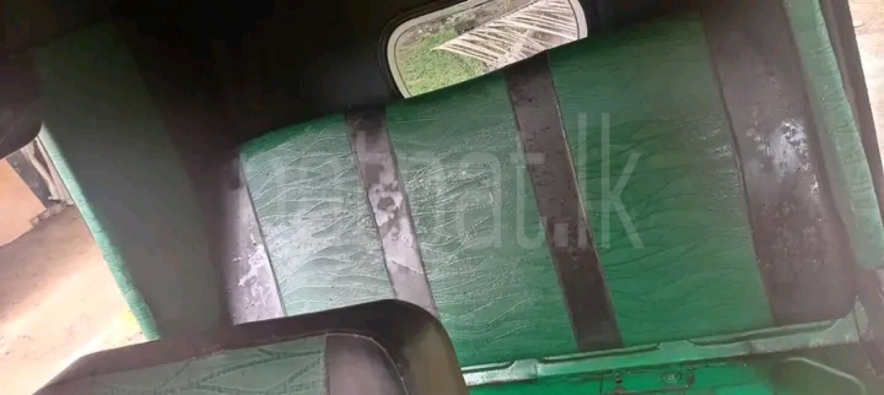 Bajaj Three Wheel 2013 - Used Three wheeler sale in Sri Lanka - patpat.lk