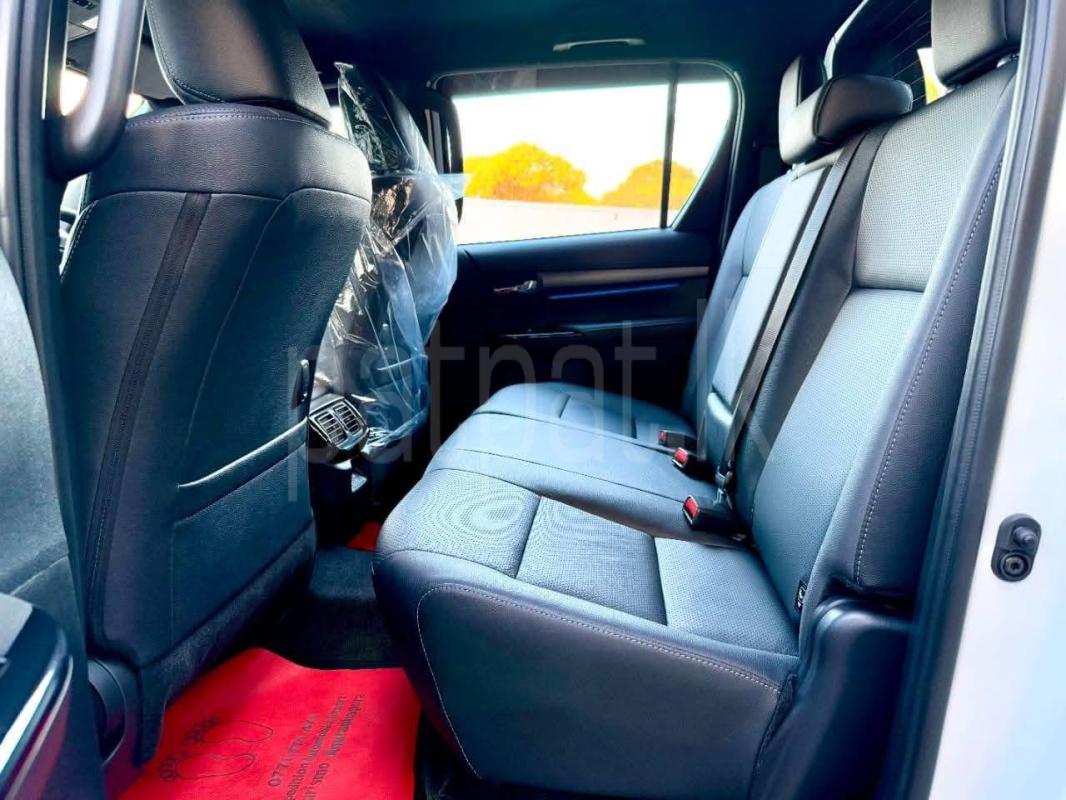 Advertisement image 6