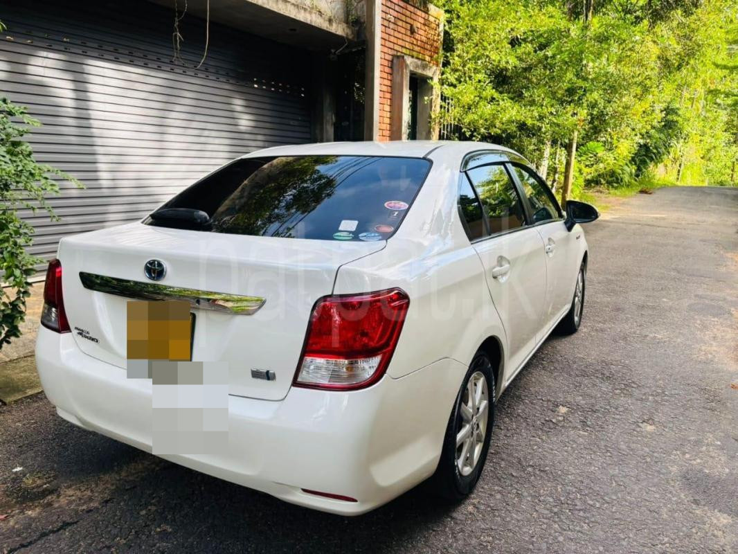 Toyota Axio 2015 - භාවිතා කරන ලද කාර් sale in Sri Lanka - patpat.lk