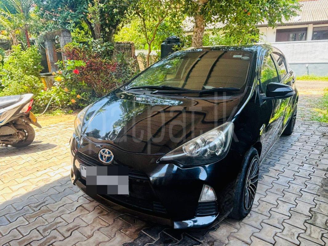 Toyota Aqua 2013 - Used Car sale in Sri Lanka - patpat.lk