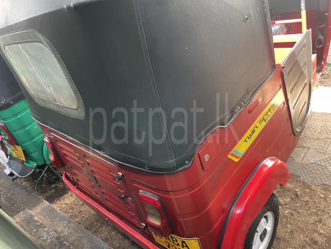 Bajaj Three Wheel 2015 - Used Three wheeler sale in Sri Lanka - patpat.lk