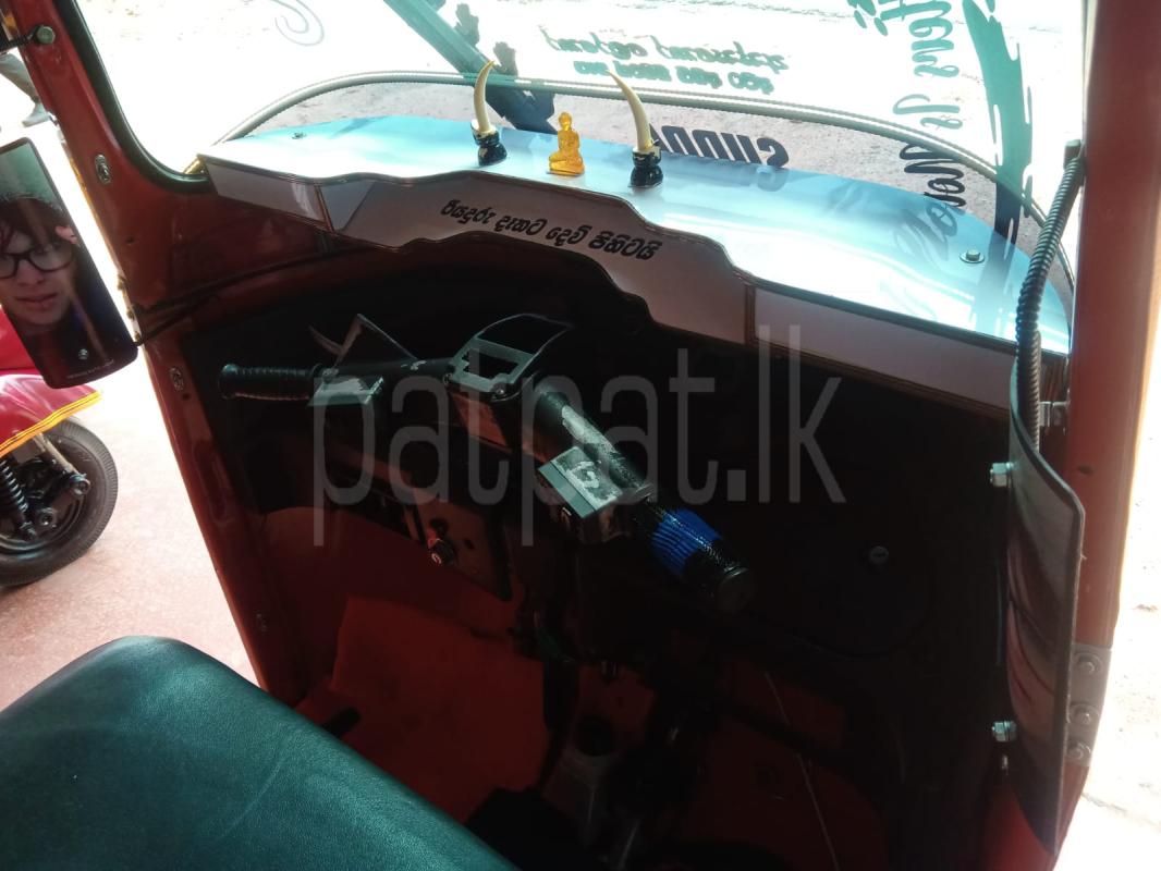 Bajaj Three Wheel 2013 - பயன்படுத்தப்பட்டது முச்சக்கர வண்டி sale in Sri Lanka - patpat.lk
