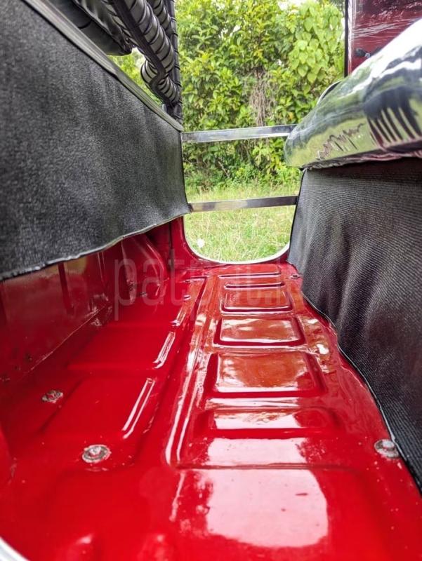 Bajaj 4 stroke 2012 - பயன்படுத்தப்பட்டது முச்சக்கர வண்டி sale in Sri Lanka - patpat.lk