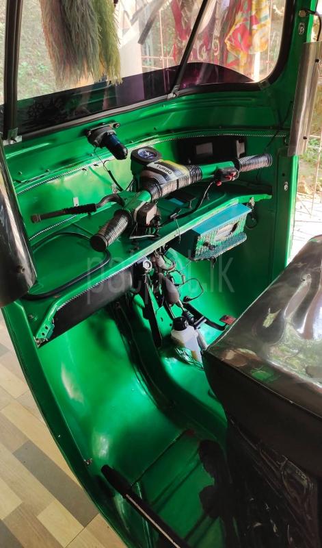 Bajaj Three Wheel 2006 - භාවිතා කරන ලද ත්‍රිරෝද රථය sale in Sri Lanka - patpat.lk