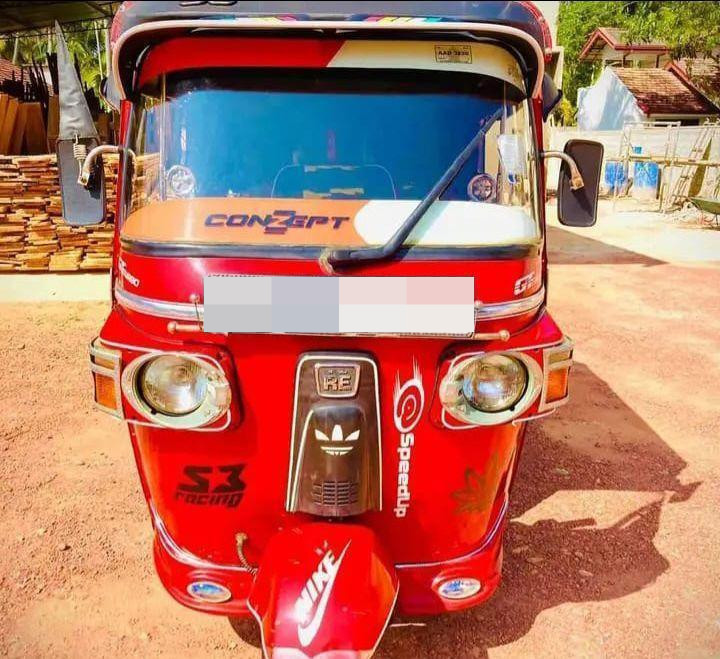 Bajaj Three Wheel 2012 - Used Three wheeler sale in Sri Lanka - patpat.lk