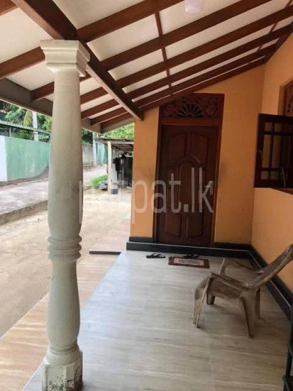 House for Sale in Divulapitiya