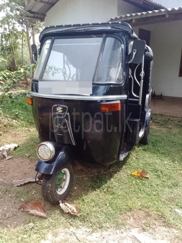 Bajaj 4 stroke 2009 - பயன்படுத்தப்பட்டது முச்சக்கர வண்டி sale in Sri Lanka - patpat.lk