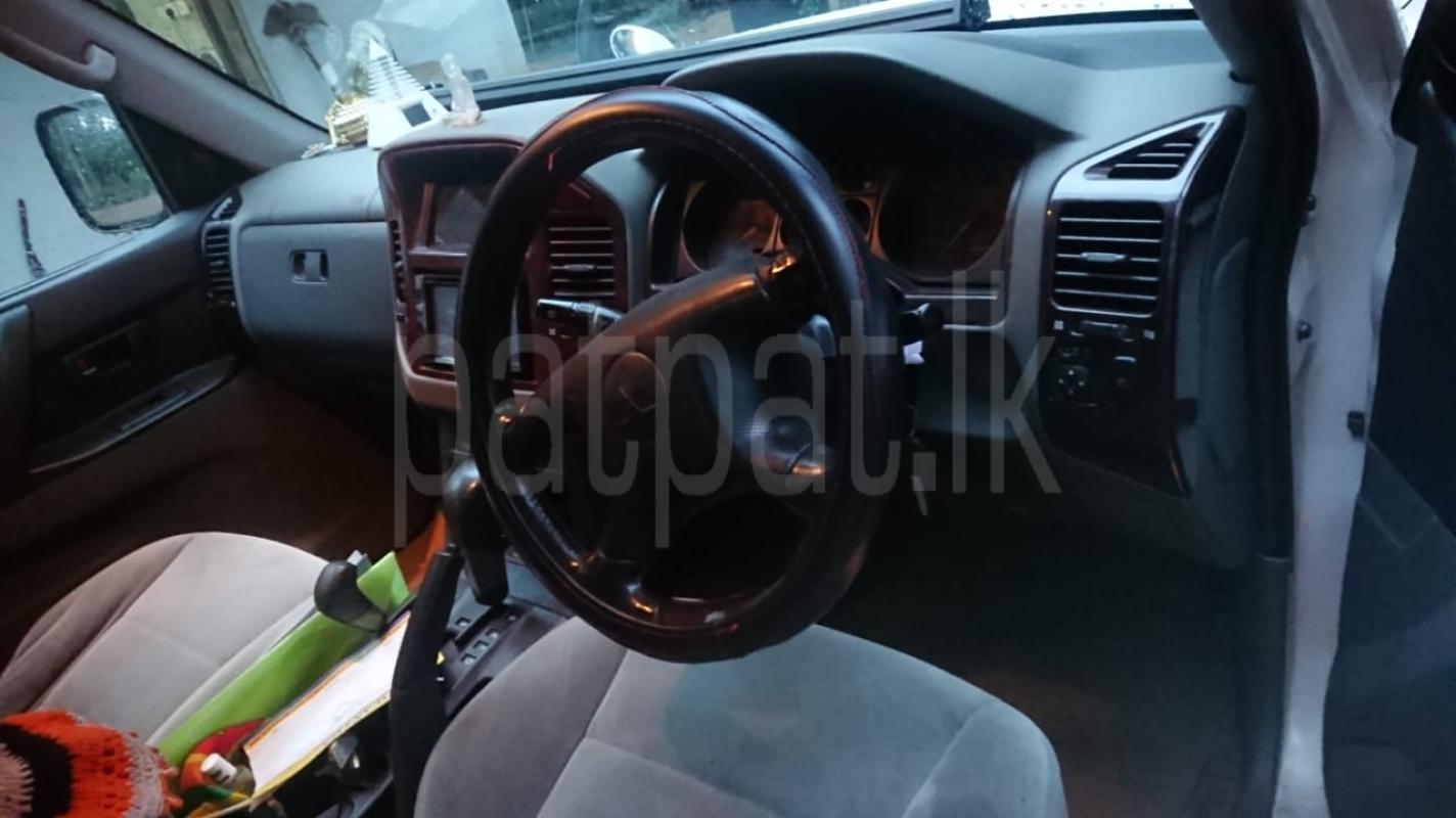 Mitsubishi Montero 2001 - பயன்படுத்தப்பட்டது SUV sale in Sri Lanka - patpat.lk