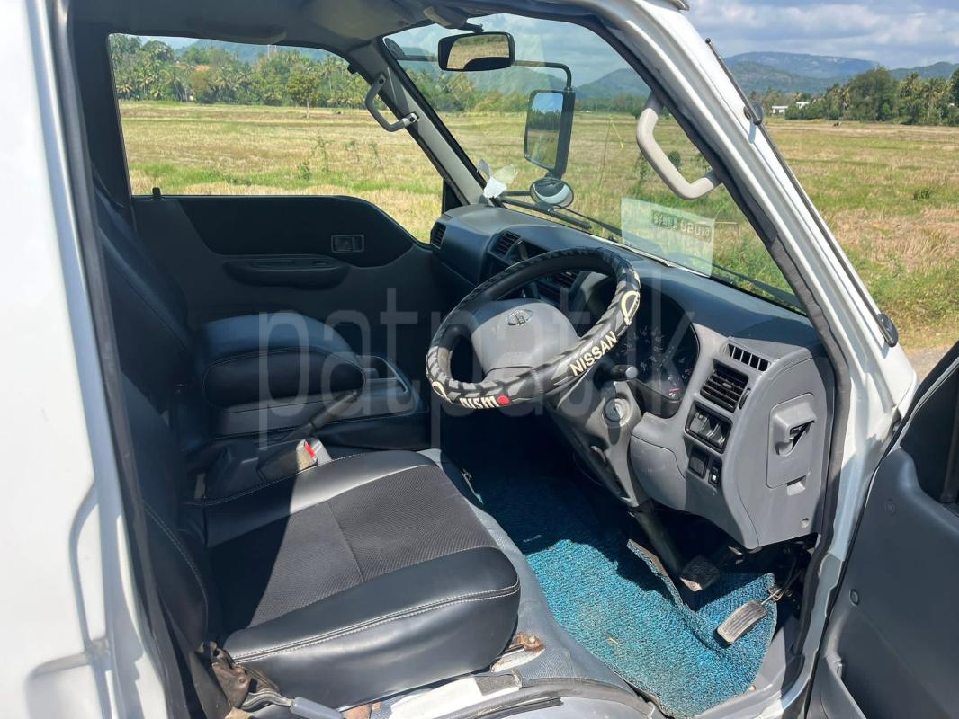 Nissan Vanette 2001 - பயன்படுத்தப்பட்டது வேன் sale in Sri Lanka - patpat.lk