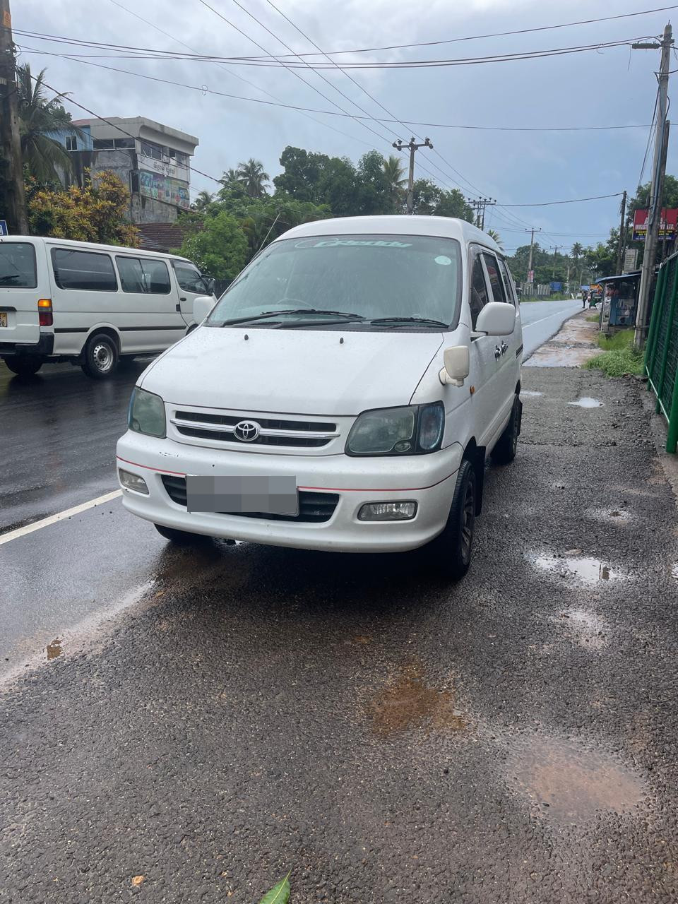 Toyota Noah 1999 - பயன்படுத்தப்பட்டது வேன் sale in Sri Lanka - patpat.lk