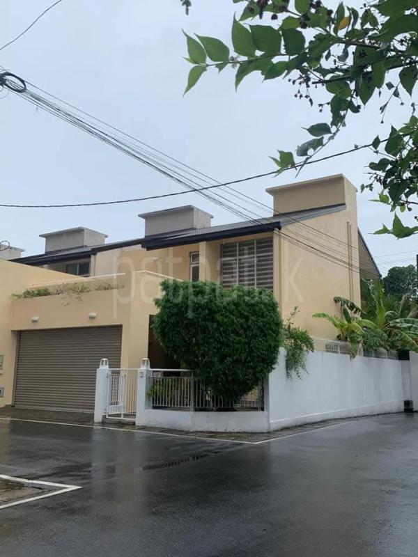 House for Sale in Boralesgamuwa